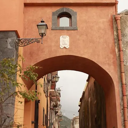 L'arco Dei Sogni Gasthuis Malvagna